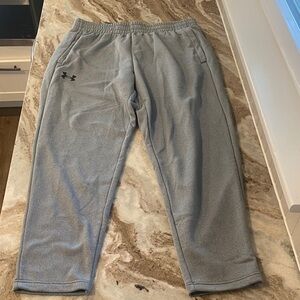 Men’s under Armour, extra large, loose fit light gray sweatpants with black logo
